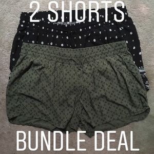2 printed shorts 😁
